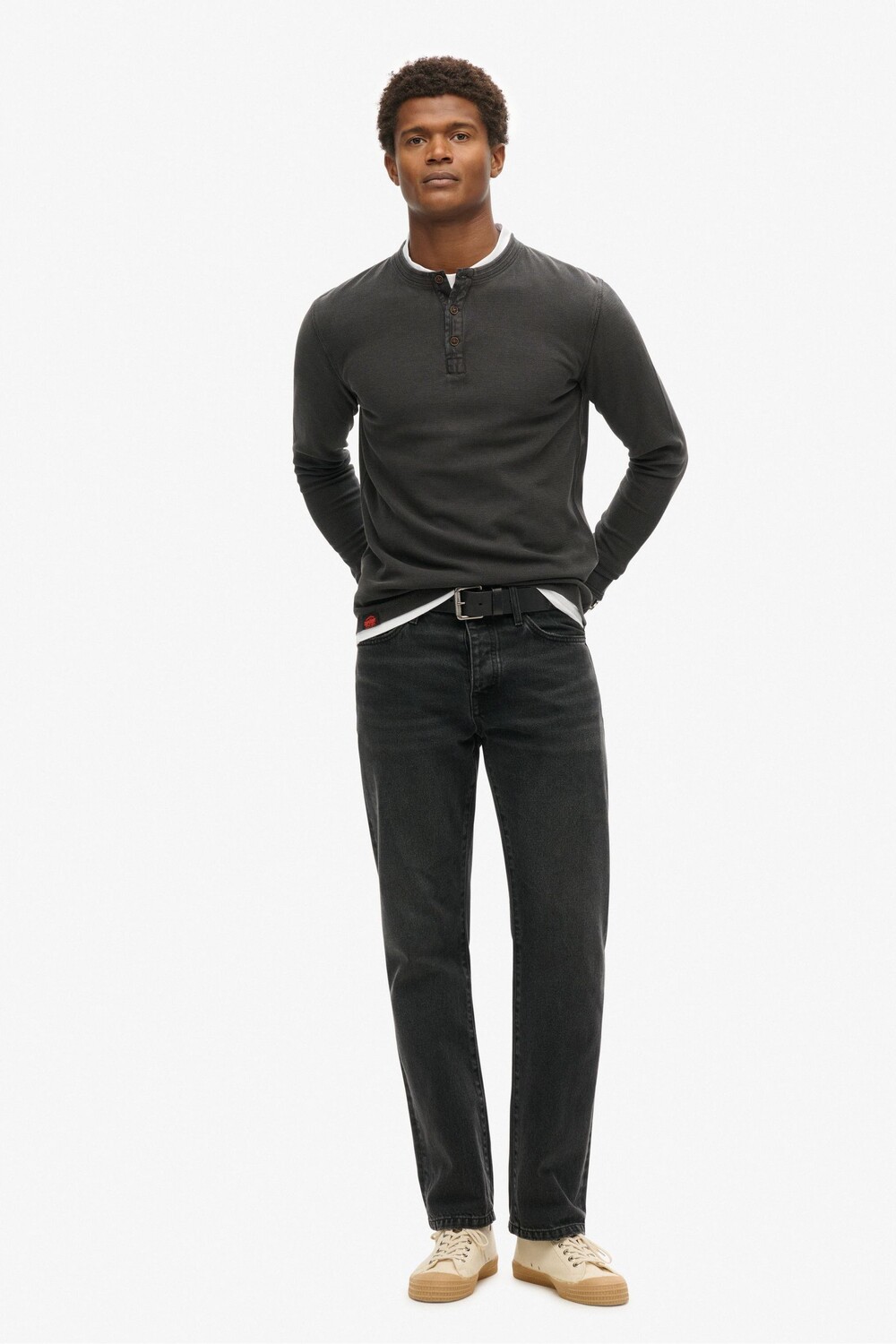 100% хлопок винтажный текстурированный топ в стиле дедушки Superdry, черный
100% хлопок винтажный текстурированный топ в стиле дедушки Superdry, черный