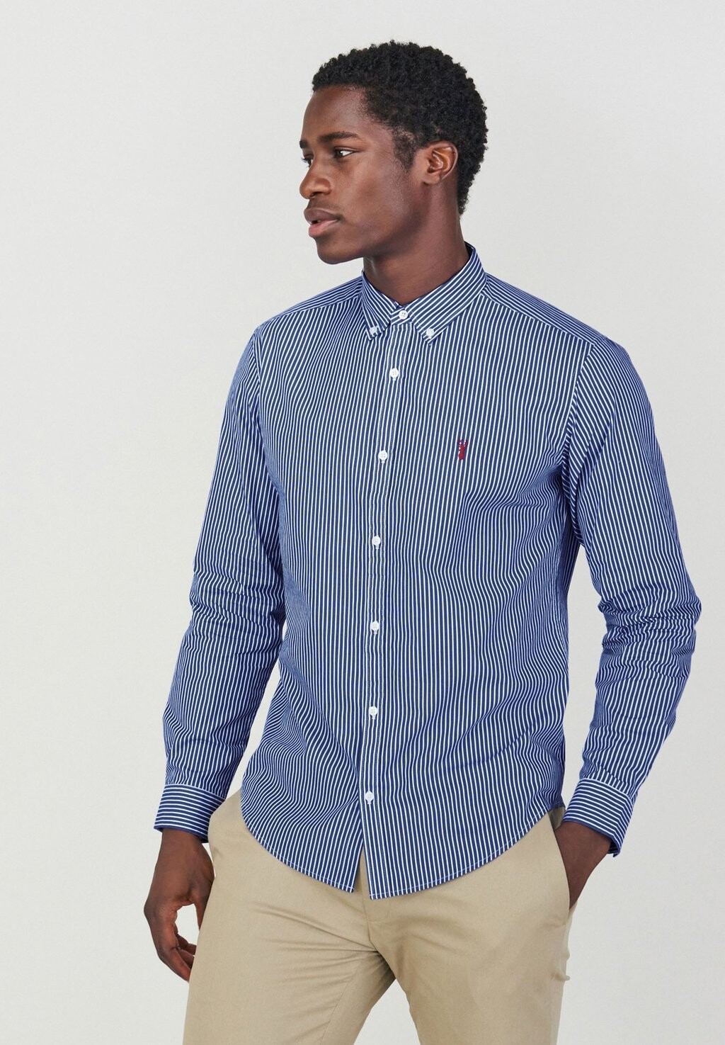 Рубашка STRIPE ROLL SLEEVE Next, цвет royal blue
Рубашка STRIPE ROLL SLEEVE Next, цвет royal blue