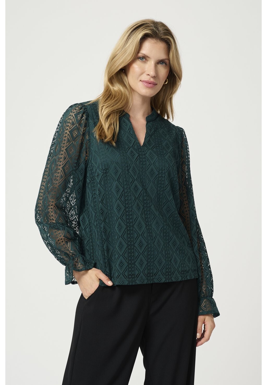 Блуза DANIKA Cream, темно-зеленый
Блуза DANIKA Cream, темно-зеленый