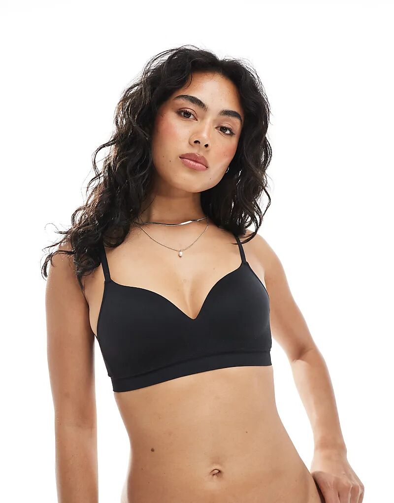 Бесшовный бюстгальтер Lindex Flora черного цвета
Бесшовный бюстгальтер Lindex Flora черного цвета