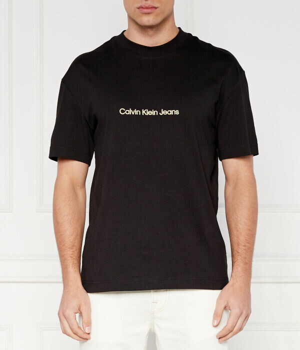 Футболка мужская Calvin Klein Jeans стандартного кроя с логотипом бренда, черный
Футболка мужская Calvin Klein Jeans стандартного кроя с логотипом бренда, черный