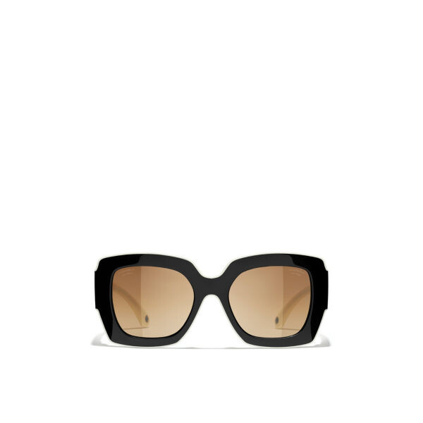 Солнцезащитные очки в квадратной оправе Chanel, черный
Солнцезащитные очки в квадратной оправе Chanel, черный