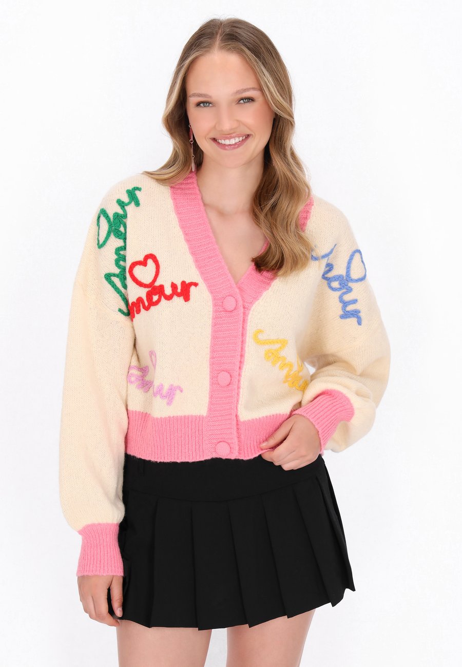 Кардиган myMo Cardigan, White
Кардиган myMo Cardigan, White