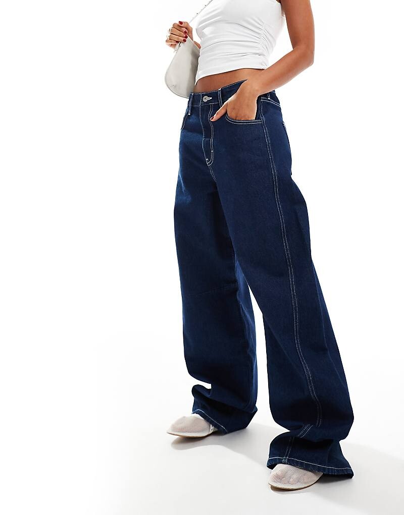 Синие джинсы с эффектом подковы ASOS DESIGN 
Синие джинсы с эффектом подковы ASOS DESIGN