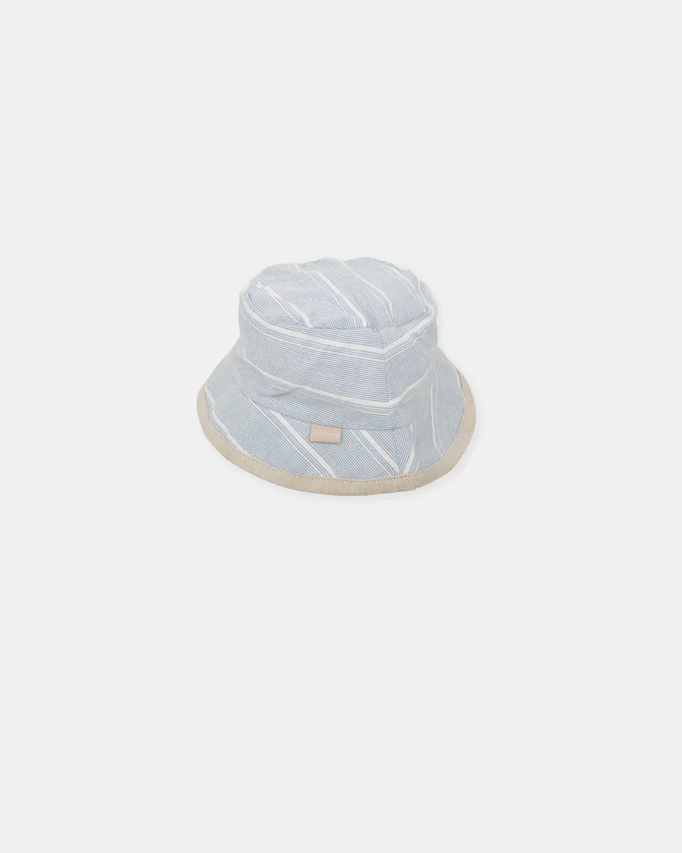 Хлопковая шапочка для мальчика с полосатым принтом Tutto Piccolo, светло-голубой
Хлопковая шапочка для мальчика с полосатым принтом Tutto Piccolo, светло-голубой