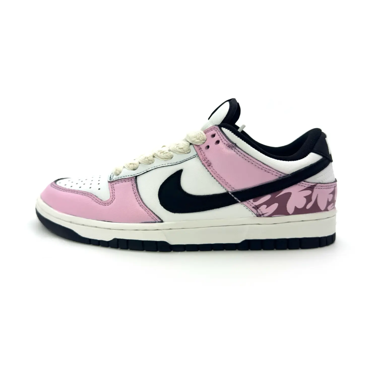 Кроссовки Nike Dunk Skateboarding Shoes Unisex Low-top Pink/Black/White, розовый/черный/белый
Кроссовки Nike Dunk Skateboarding Shoes Unisex Low-top Pink/Black/White, розовый/черный/белый