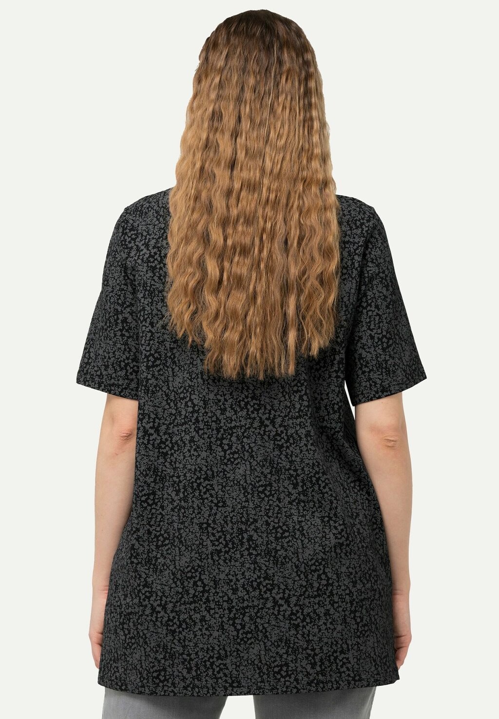 Футболка с принтом SPECKLED V-NECK SHORT SLEEVE Ulla Popken, черный
Футболка с принтом SPECKLED V-NECK SHORT SLEEVE Ulla Popken, черный