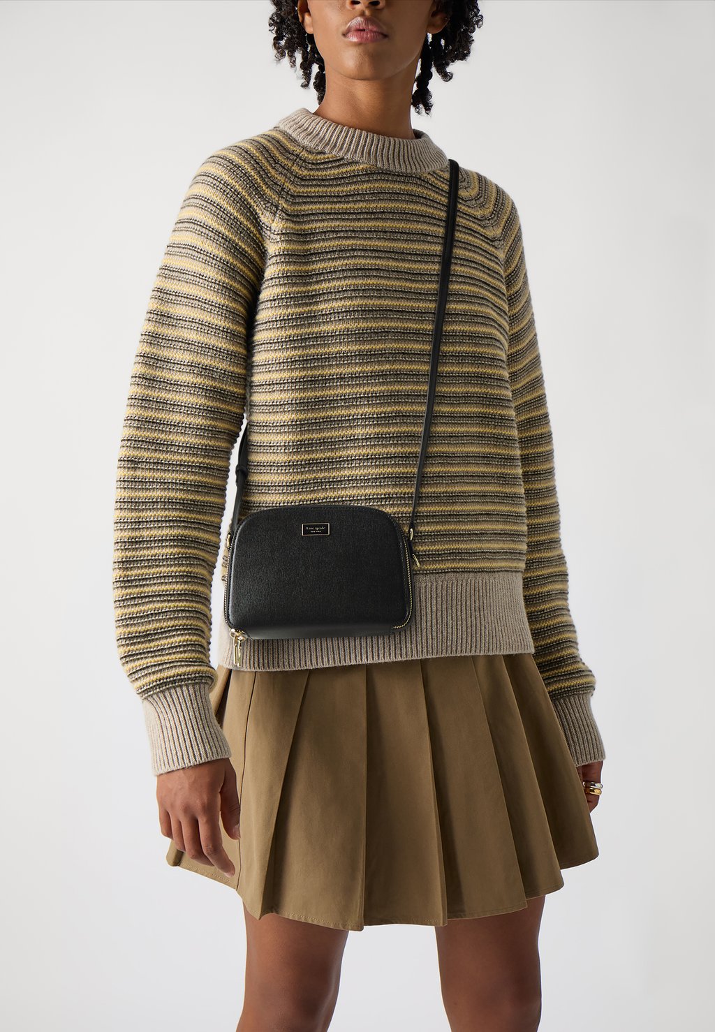 Сумка через плечо SERENA DOUBLE ZIP DOME CROSSBODY - Across body bag kate spade new york, черный
Сумка через плечо SERENA DOUBLE ZIP DOME CROSSBODY - Across body bag kate spade new york, черный