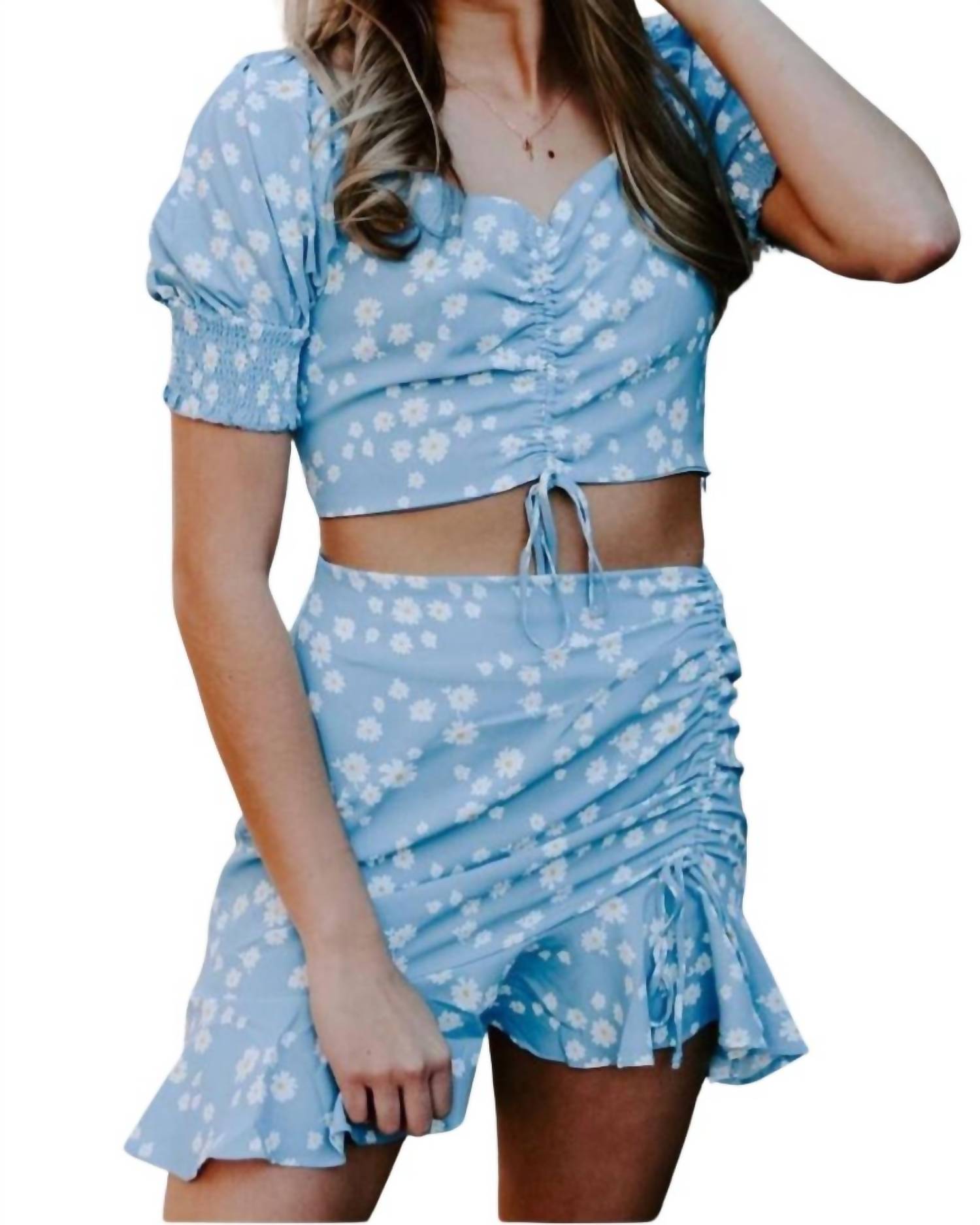 Топ для девочки-маргаритки небесно-голубого цвета By Together
Топ для девочки-маргаритки небесно-голубого цвета By Together