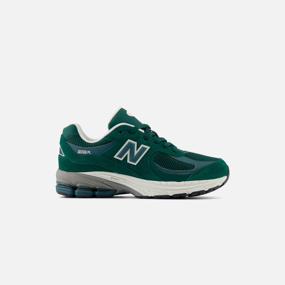 Кроссовки New Balance GS 2002R, цвет Marsh Green/New Spruce
Кроссовки New Balance GS 2002R, цвет Marsh Green/New Spruce