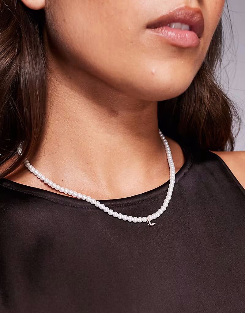 Жемчужное ожерелье с инициалом «L» из золота Aldo
Жемчужное ожерелье с инициалом «L» из золота Aldo