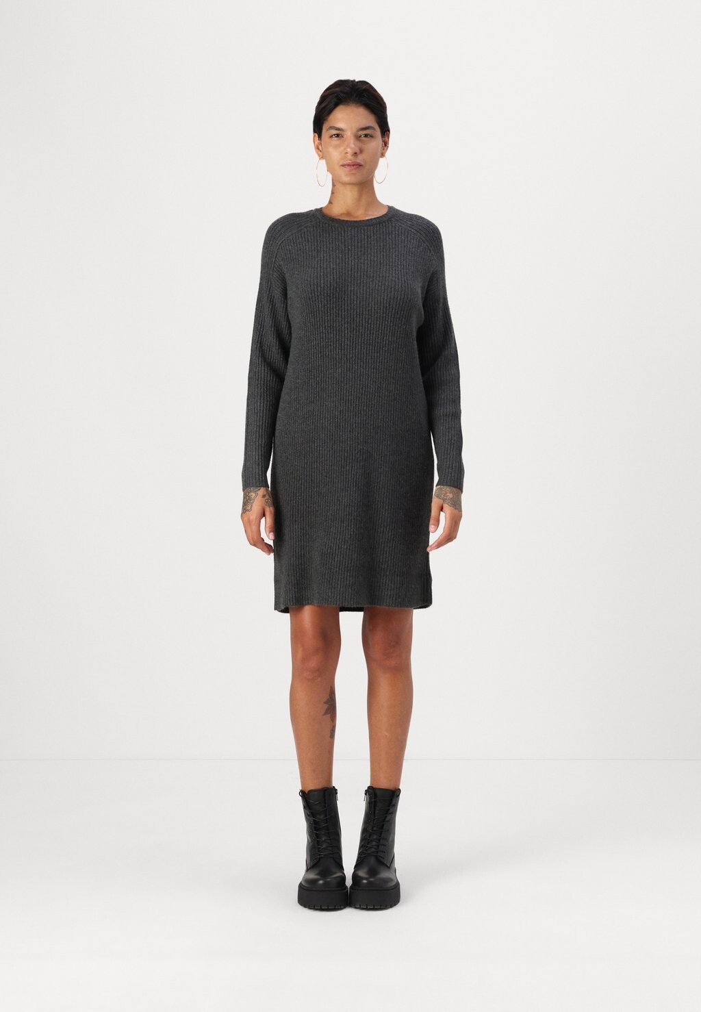 Платье-джемпер ONLFIA KATIA DRESS ONLY Tall, цвет Mottled Dark Grey 
Платье-джемпер ONLFIA KATIA DRESS ONLY Tall, цвет Mottled Dark Grey