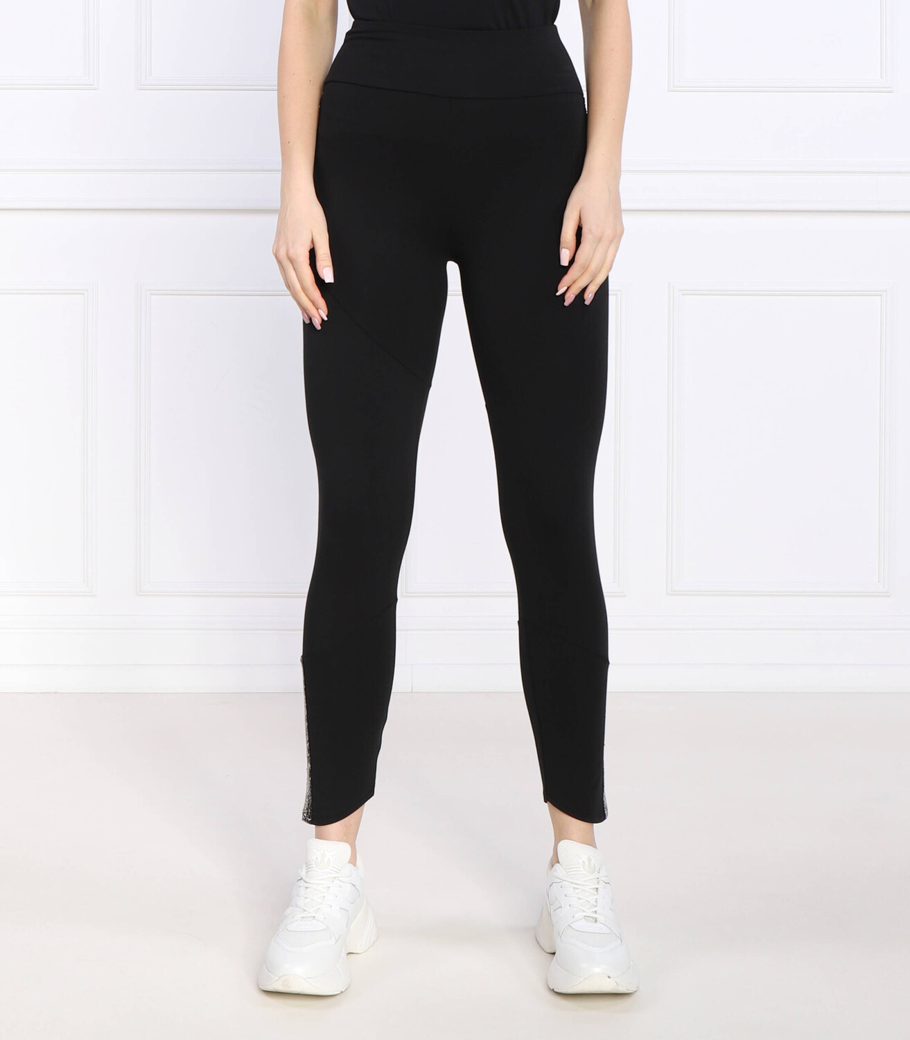 Леггинсы EA7 regular fit, черный
Леггинсы EA7 regular fit, черный