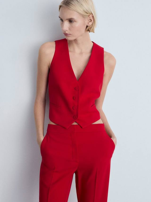 Жилет из игуаны Mango, красный 
Жилет из игуаны Mango, красный