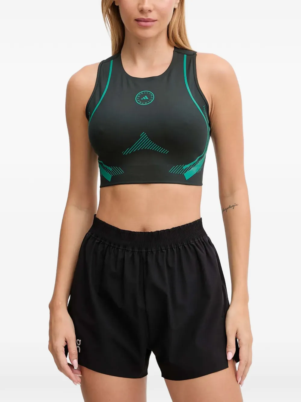 Топ с логотипом Adidas By Stella Mccartney, черный
Топ с логотипом Adidas By Stella Mccartney, черный