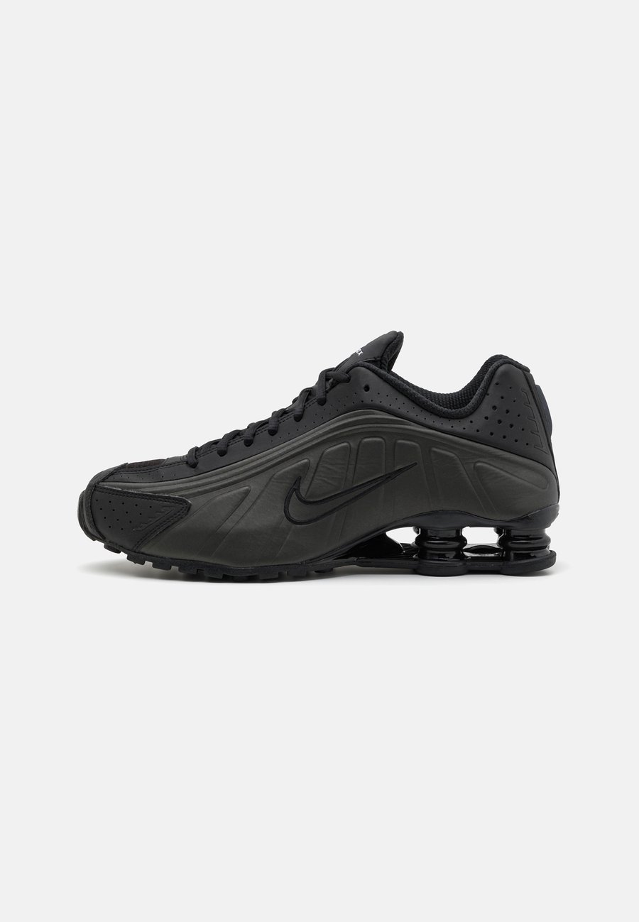 Кроссовки Nike Sportswear SHOX R4 UNISEX, Black/-Bright Crimson/Black
Кроссовки Nike Sportswear SHOX R4 UNISEX, Black/-Bright Crimson/Black