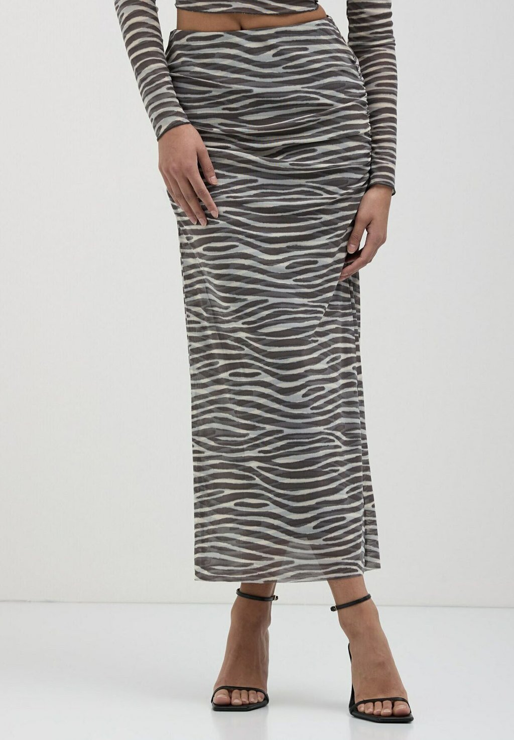 Юбка макси LUNGA ZEBRATA Calliope, черный
Юбка макси LUNGA ZEBRATA Calliope, черный