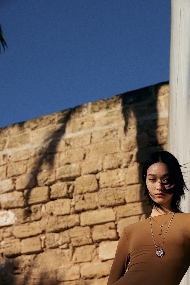 Обтягивающая рубашка H&M, бежевый
Обтягивающая рубашка H&M, бежевый