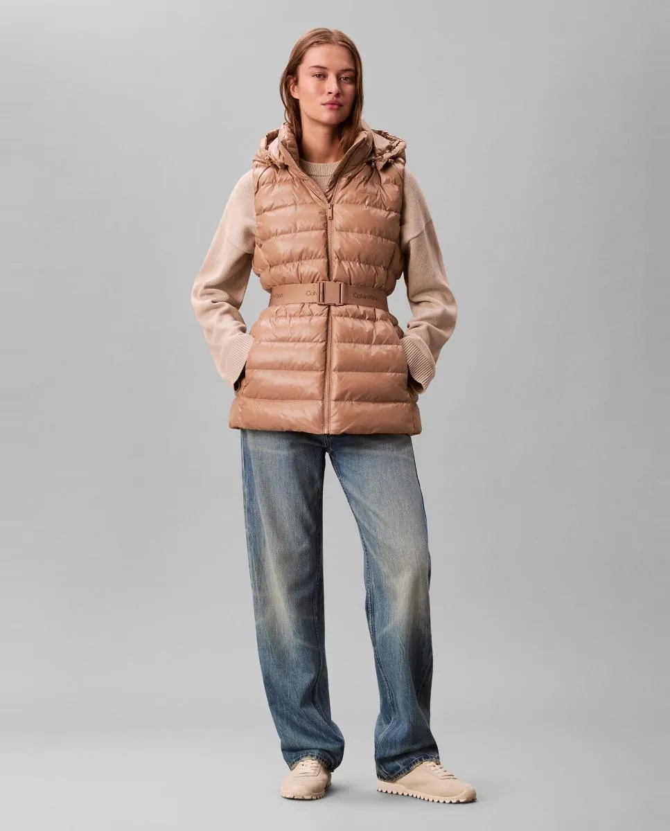 Женский утепленный жилет Calvin Klein, бежевый
Женский утепленный жилет Calvin Klein, бежевый