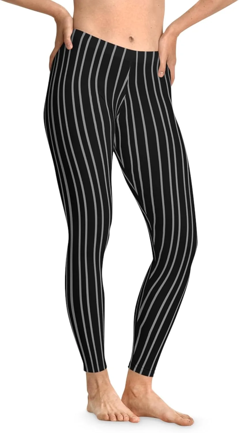 Стильные черные легинсы в полоску
Стильные черные легинсы в полоску