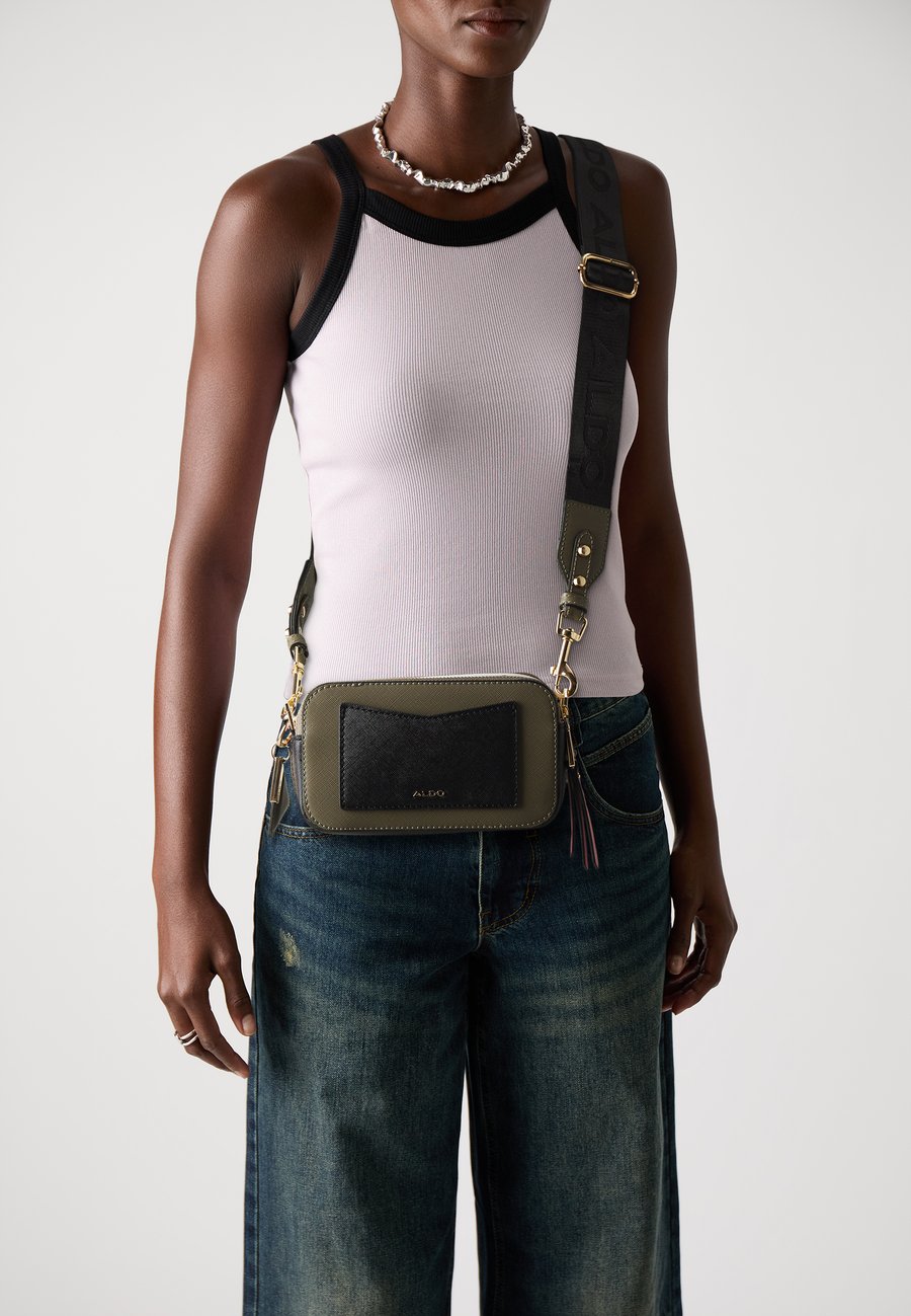 Сумка кросс-боди ALDO DWUMA, Khaki
Сумка кросс-боди ALDO DWUMA, Khaki