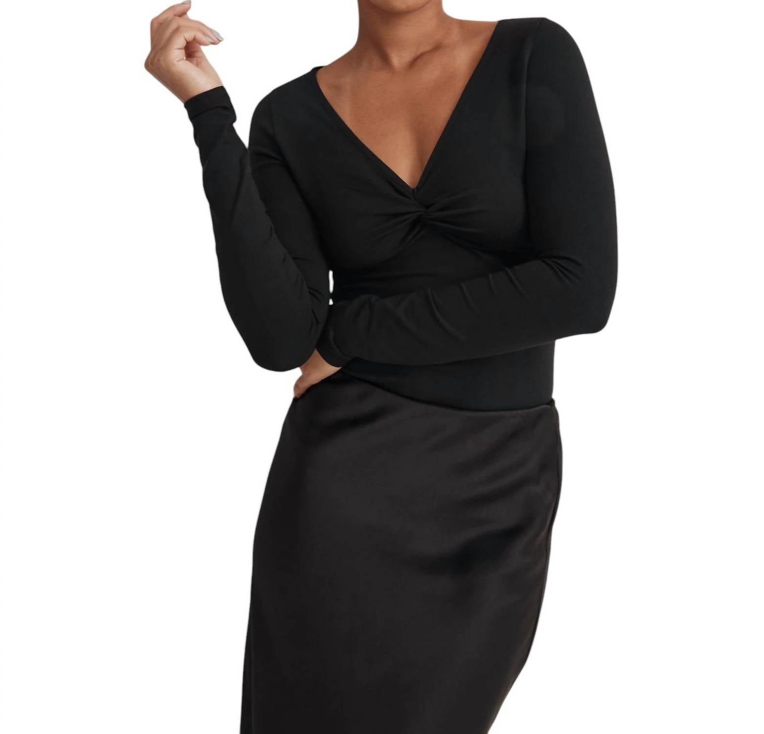 Футболка с длинными рукавами и завязками спереди, черная Madewell
Футболка с длинными рукавами и завязками спереди, черная Madewell