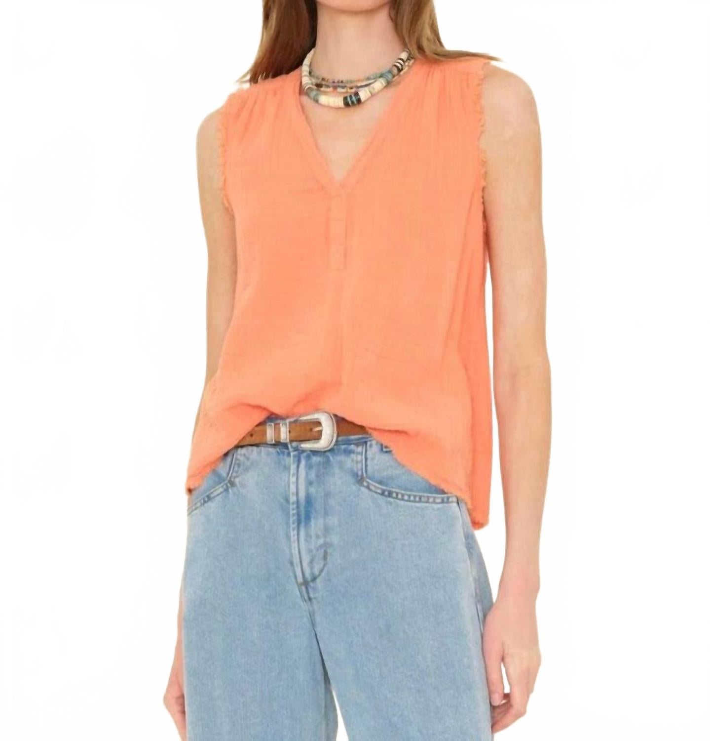 Эва Топ в цвете дыни XIRENA, Cantelope
Эва Топ в цвете дыни XIRENA, Cantelope