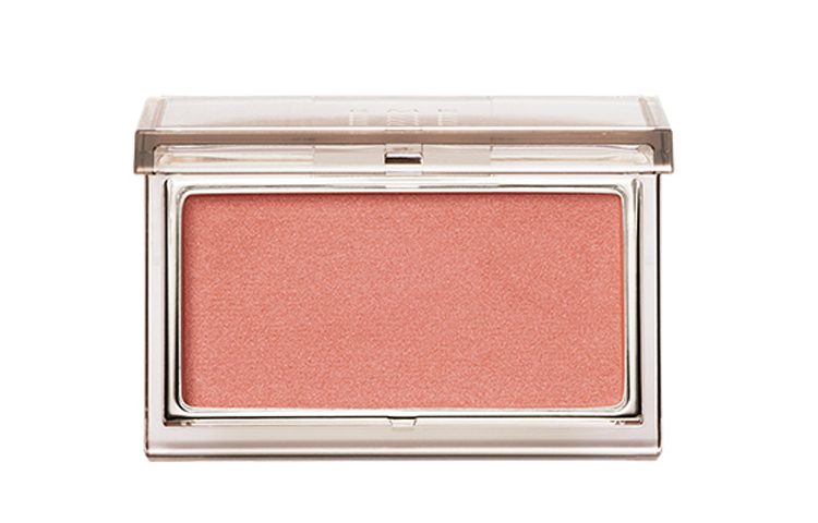 Монохромный румянец легко растушевывается RMK
Монохромный румянец легко растушевывается RMK