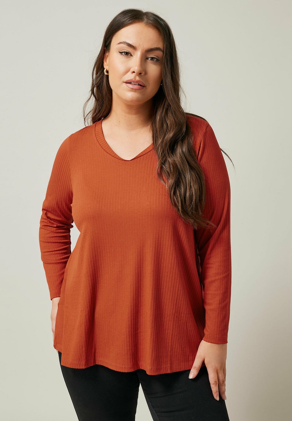 Топ с длинными рукавами SWING Evans, оранжевый
Топ с длинными рукавами SWING Evans, оранжевый