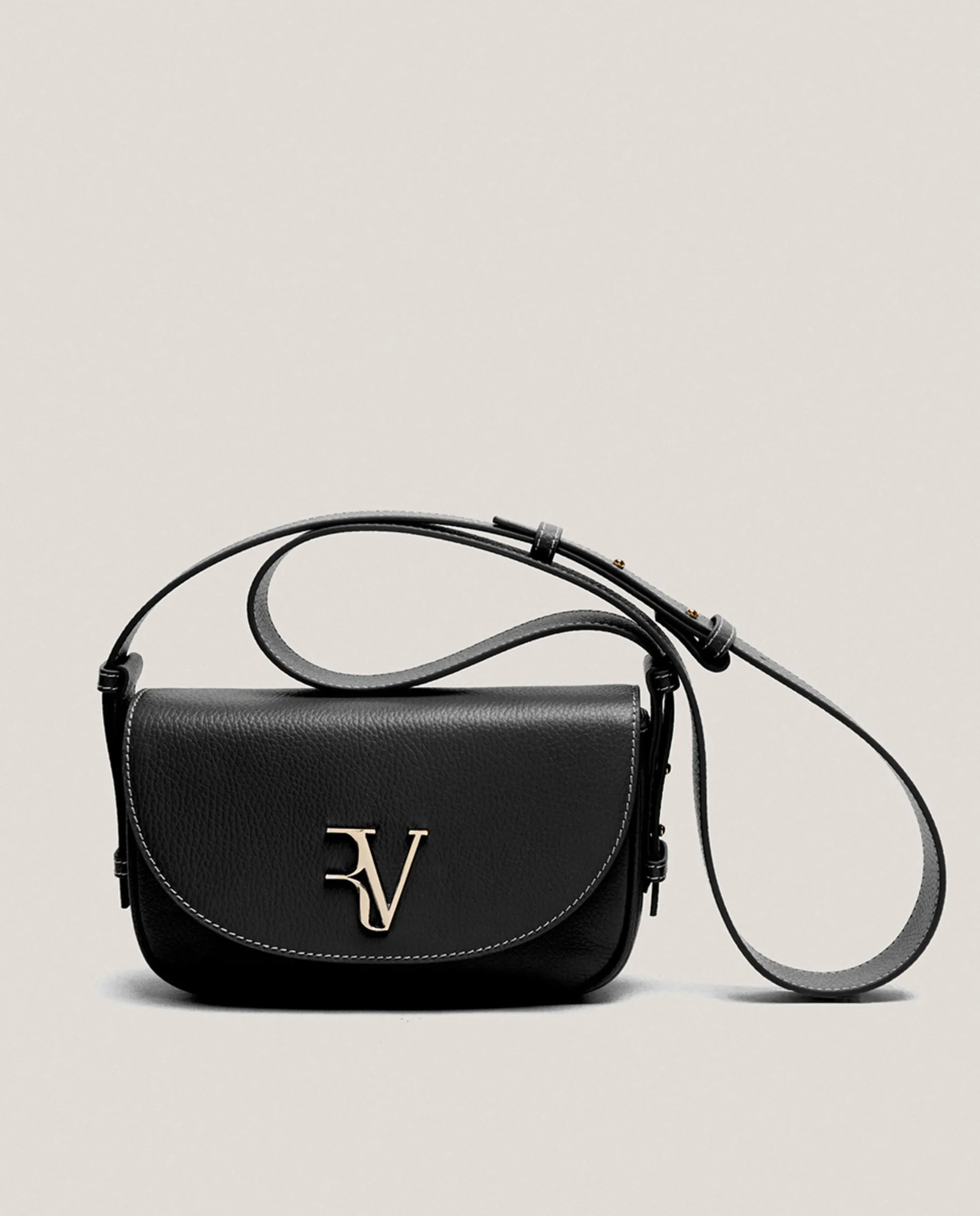 Женская мини-сумка через плечо Cuca из кожи Roberto Verino, черный
Женская мини-сумка через плечо Cuca из кожи Roberto Verino, черный