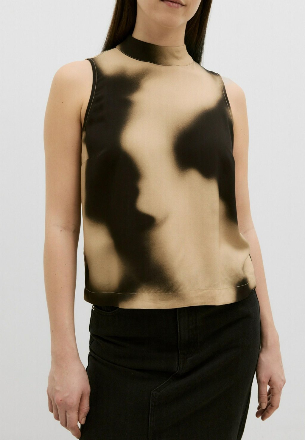 Топ MAXIM - Blouse EDITED, бежевый
Топ MAXIM - Blouse EDITED, бежевый