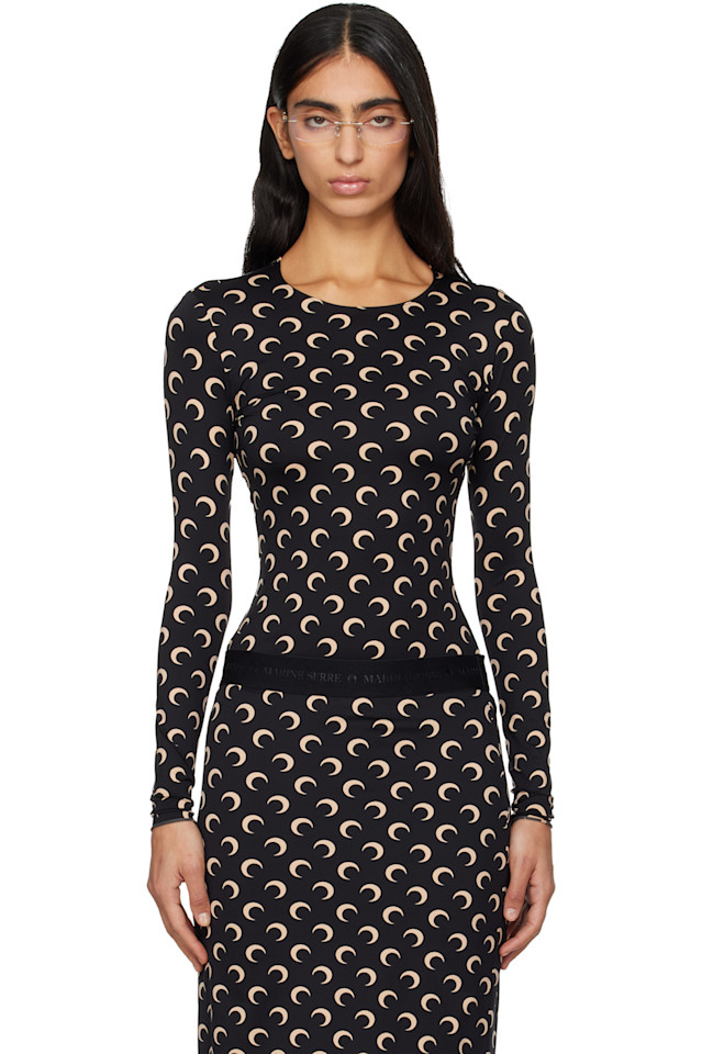 Marine Serre Черная футболка из переработанной ткани с рисунком "лунный джерси", облегающая фигуру
Marine Serre Черная футболка из переработанной ткани с рисунком "лунный джерси", облегающая фигуру