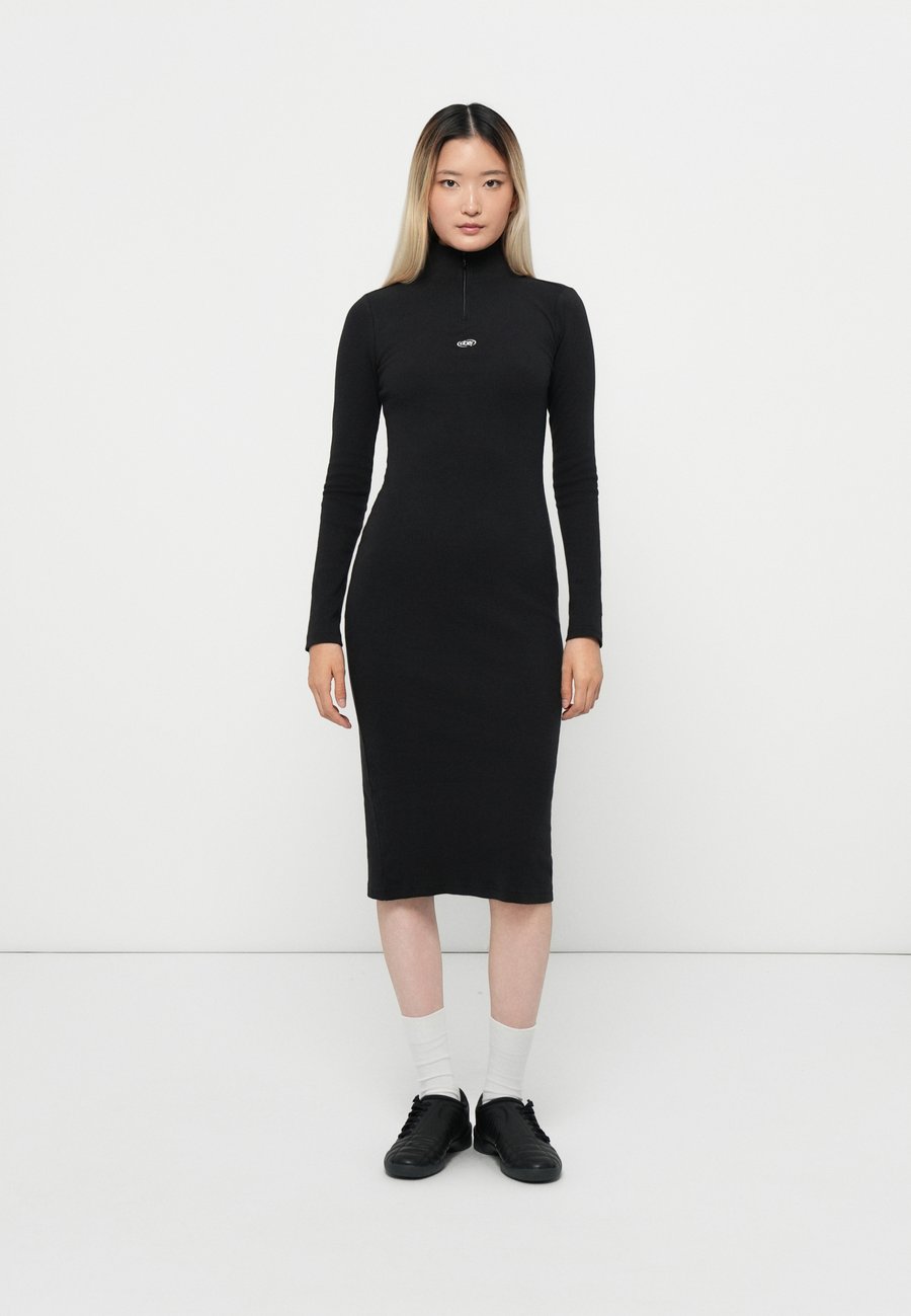 Платье Obey Clothing MALINA MOCK NECK DRESS, Digital Black/Black
Платье Obey Clothing MALINA MOCK NECK DRESS, Digital Black/Black