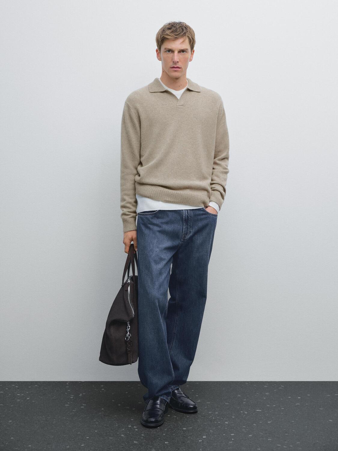 Вязаный свитер из 100% кашемира с V-образным вырезом Massimo Dutti, экрю
Вязаный свитер из 100% кашемира с V-образным вырезом Massimo Dutti, экрю