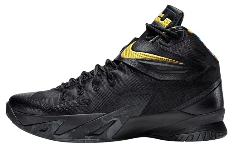 Баскетбольные кроссовки Nike Zoom Soldier 8 унисекс
Баскетбольные кроссовки Nike Zoom Soldier 8 унисекс