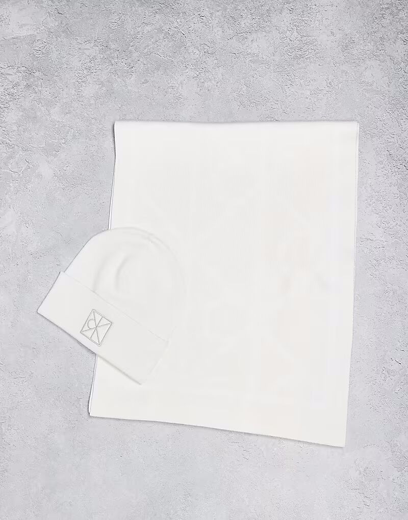 Подарочный набор из шапки и шарфа с монограммой Jeans в оттенке белого Calvin Klein Jeans, Белый, Подарочный набор из шапки и шарфа с монограммой Jeans в оттенке белого Calvin Klein Jeans
Подарочный набор из шапки и шарфа с монограммой Jeans в оттенке белого Calvin Klein Jeans, Белый, Подарочный набор из шапки и шарфа с монограммой Jeans в оттенке белого Calvin Klein Jeans