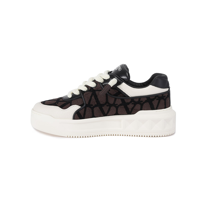 Valentino Низкие повседневные туфли ONE STUD XL, мужские, коричневые
Valentino Низкие повседневные туфли ONE STUD XL, мужские, коричневые