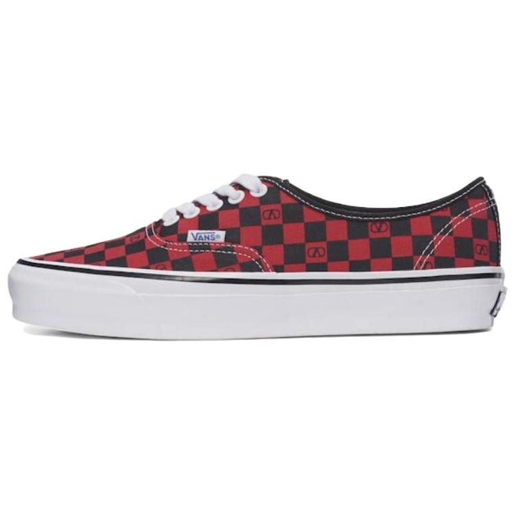 Vans Valentino Garavani X Authentic Checkerboard 'Red'
Vans Valentino Garavani X Authentic Checkerboard 'Red'