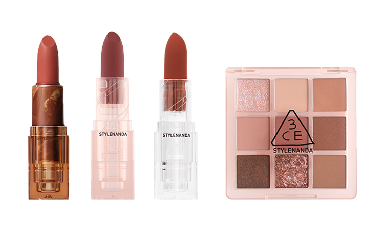 Набор косметики для женщин 3CE
Набор косметики для женщин 3CE