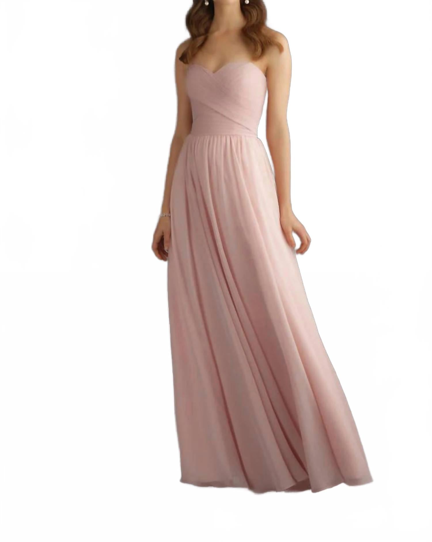 Платье из шифона с перекрещивающимся лифом в нежно-розовом цвете Angelina Faccenda
Платье из шифона с перекрещивающимся лифом в нежно-розовом цвете Angelina Faccenda