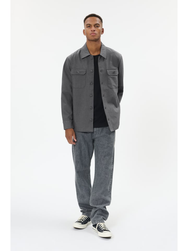 Matinique Рубашки-куртки Madamo прямого кроя, средне-серого меланжевого цвета
Matinique Рубашки-куртки Madamo прямого кроя, средне-серого меланжевого цвета