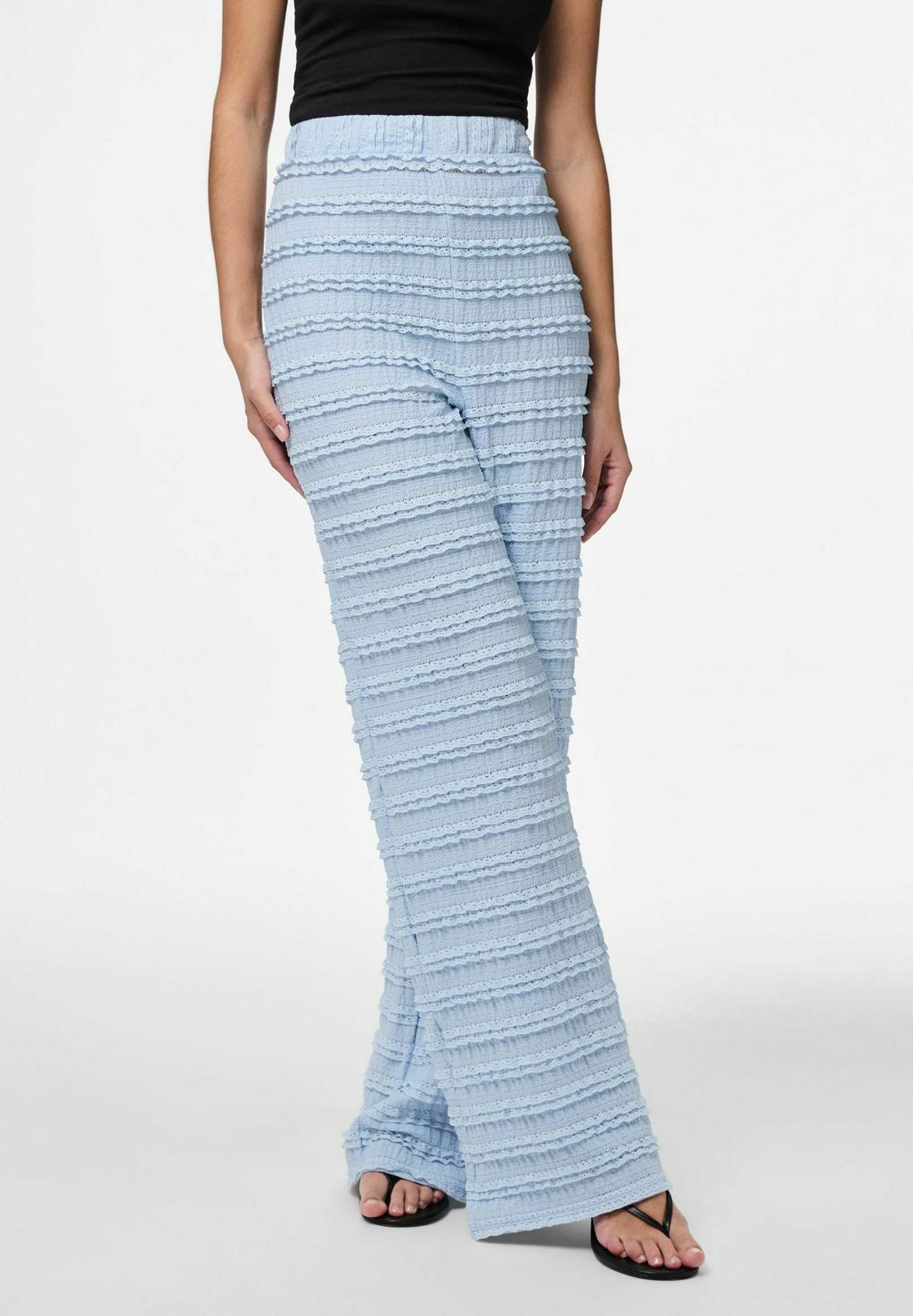 Брюки MIT WEITEM BEIN PCANINE Pieces, светло-голубой
Брюки MIT WEITEM BEIN PCANINE Pieces, светло-голубой