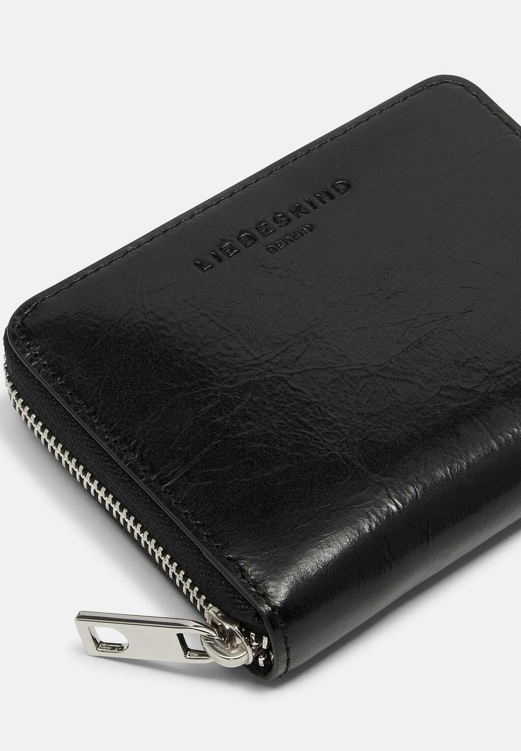 Кошелек ARCHIVE CONNY AUS GLÄNZENDEM Liebeskind Berlin, черный 
Кошелек ARCHIVE CONNY AUS GLÄNZENDEM Liebeskind Berlin, черный