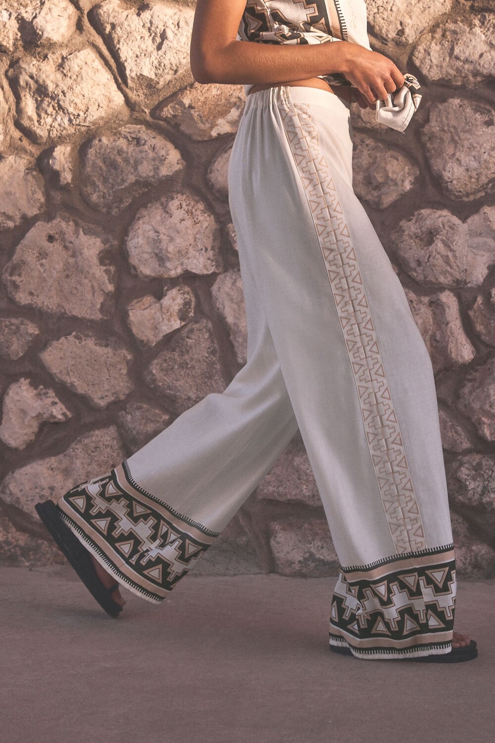 Широкие брюки Next, черный 
Широкие брюки Next, черный