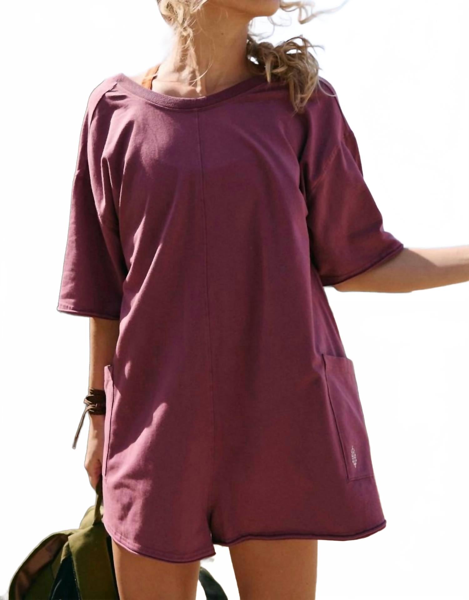 Хит сезона комбинезон-футболка в цвете гвоздика Free People, Clove
Хит сезона комбинезон-футболка в цвете гвоздика Free People, Clove