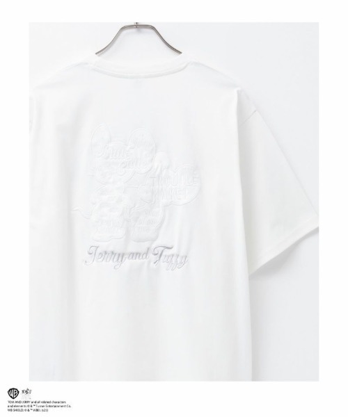 Футболка с нашивкой из искусственной кожи TOM&JERRY, кремовый
Футболка с нашивкой из искусственной кожи TOM&JERRY, кремовый