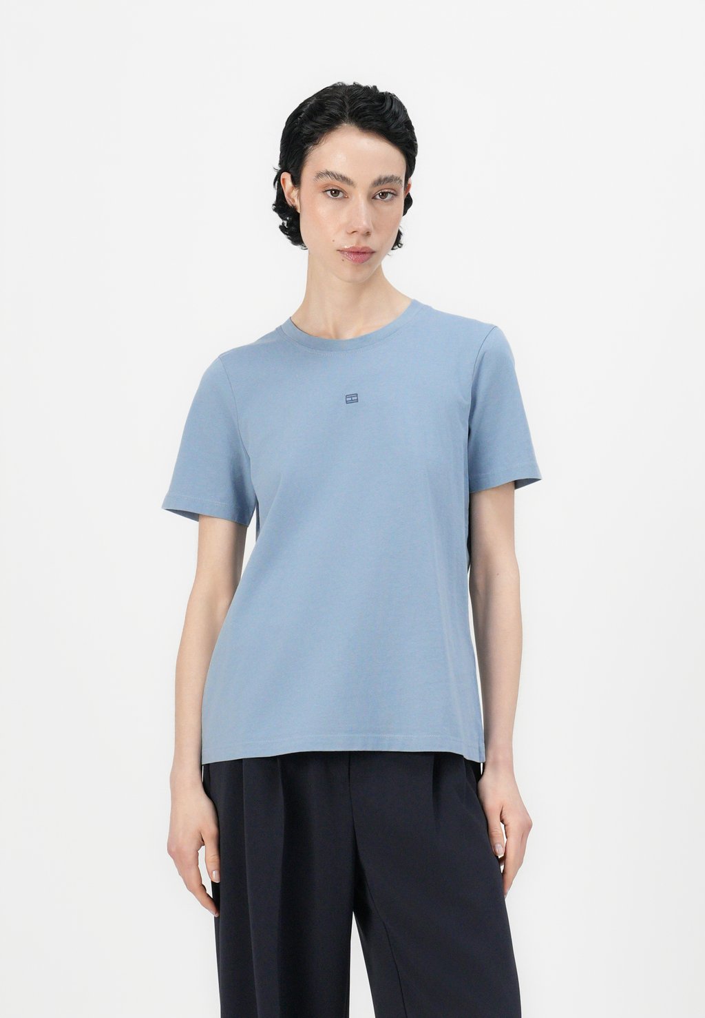 Базовая футболка FLAG TEE Tommy Hilfiger, синий 
Базовая футболка FLAG TEE Tommy Hilfiger, синий