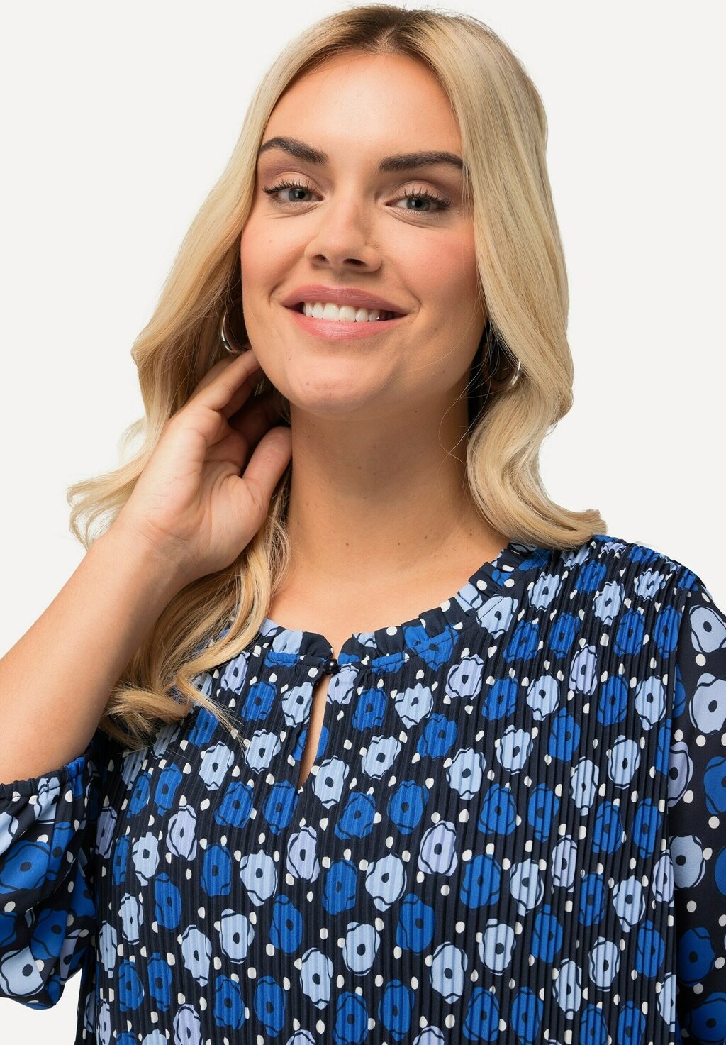 Дневное платье 3/4 SLEEVE Ulla Popken, темно-синий
Дневное платье 3/4 SLEEVE Ulla Popken, темно-синий