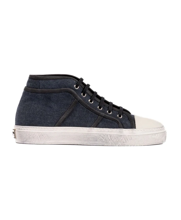 Винтажные кроссовки средней высоты производства Италии Dolce & Gabbana, синий
Винтажные кроссовки средней высоты производства Италии Dolce & Gabbana, синий