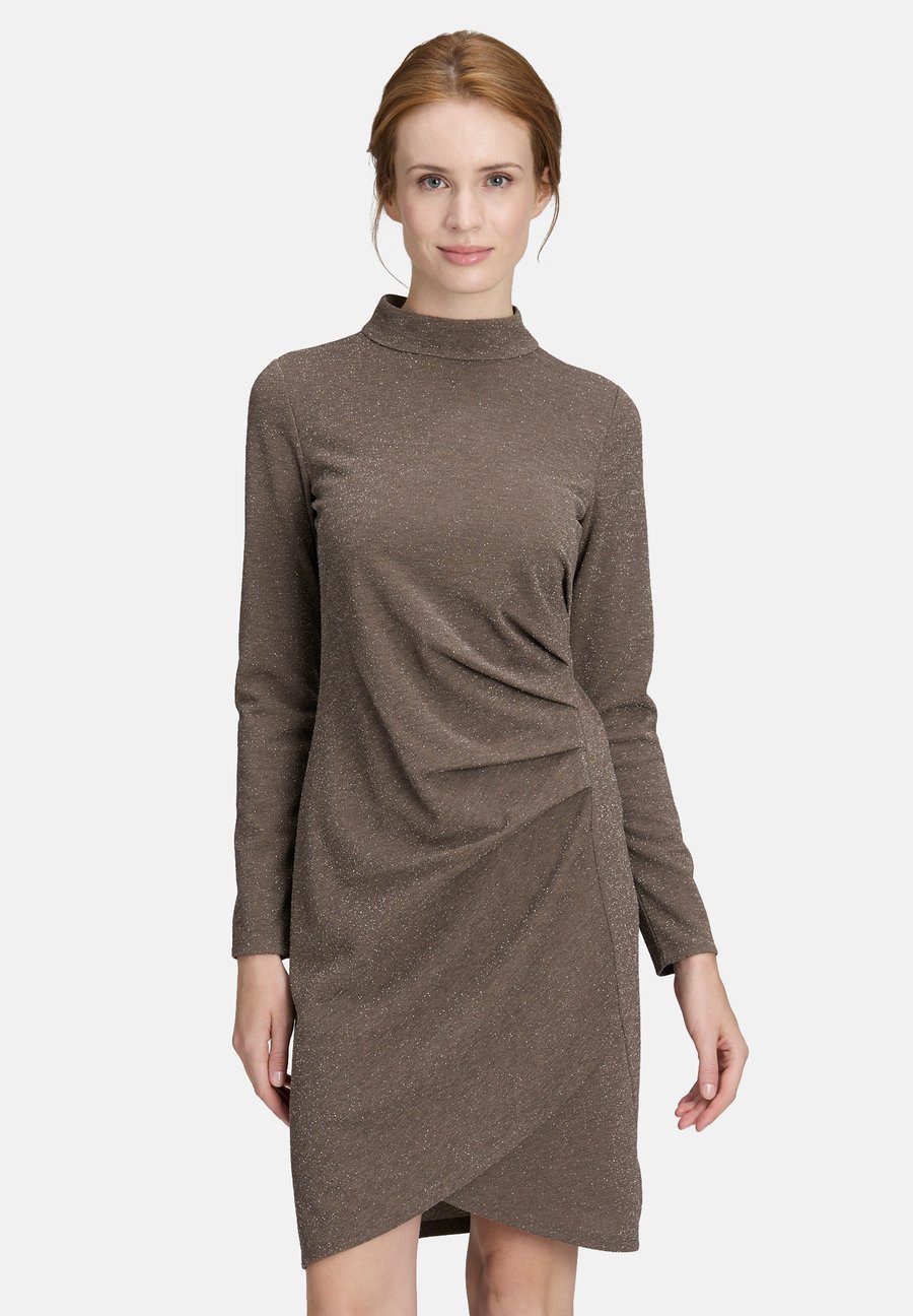 Платье Betty Barclay Cocktail dress / Party dress, Braun/Brown
Платье Betty Barclay Cocktail dress / Party dress, Braun/Brown